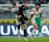 ju11.co-米兰逆袭，晋级欧冠精英八强的简单介绍