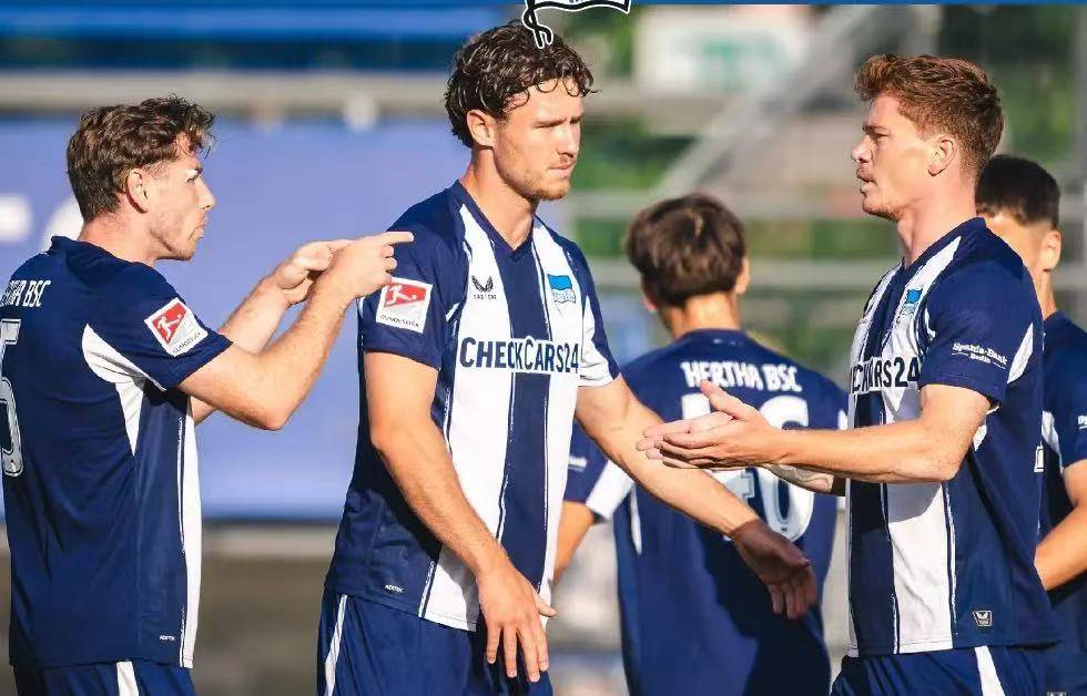 九州娱乐-柏林赫塔客场反败为胜，赢得关键胜利